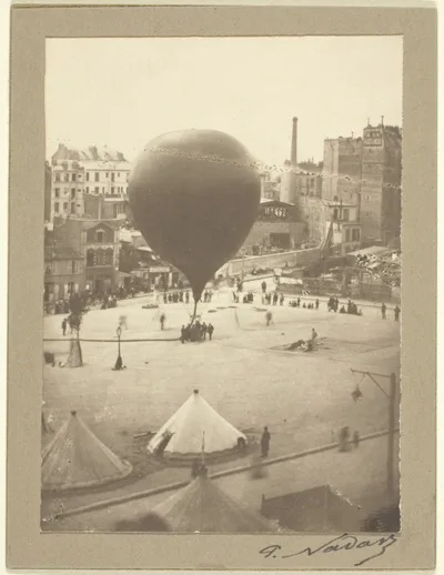 Nadar, Le Neptune, Place Saint-Pierre à Montmartre