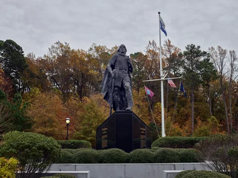 Alexander Stirling Calder, Statue of Leif Erikson (Newport News, Virginia)