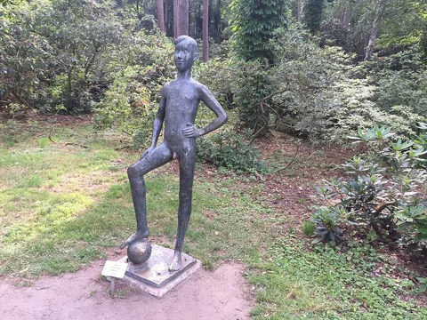 Jo Jastram, Jüngling mit Kugel