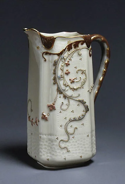 Albert Dammouse, Pitcher