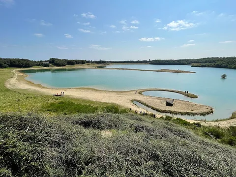 Robert Smithson, Broken Circle / Spiral Hill