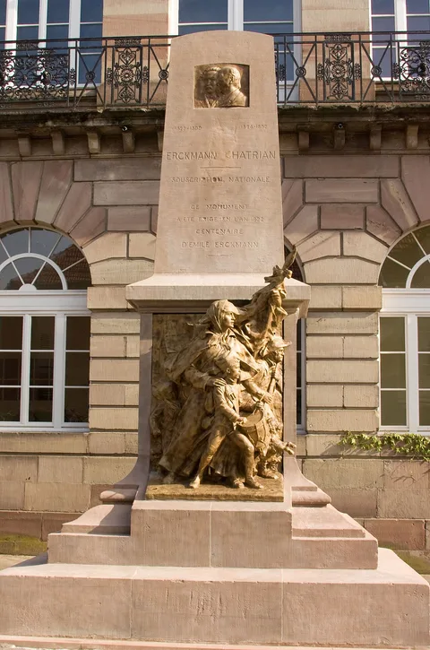 Emmanuel Hannaux, Erckmann-Chatrian monument