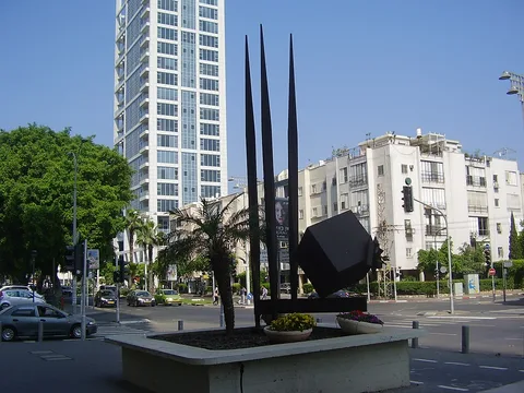 Yigal Tumarkin, Horns of Hattin