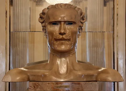 Adolfo Wildt, statue of Arturo Toscanini