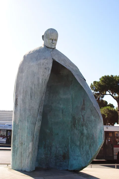 Oliviero Rainaldi, Monumento a Giovanni Paolo II, Roma