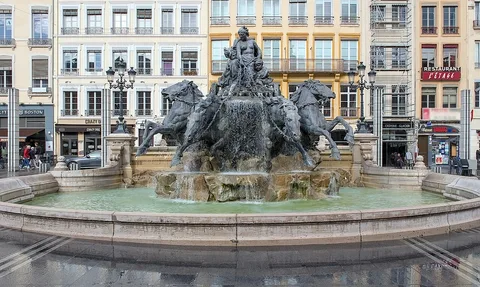 Frédéric Auguste Bartholdi, Fontaine Bartholdi