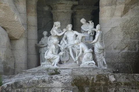 François Girardon, Apollon servi par les nymphes