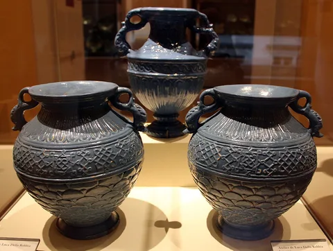 Andrea della Robbia, vase