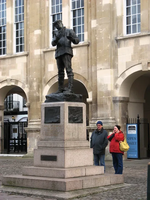 William Goscombe John, Statue of Charles Rolls