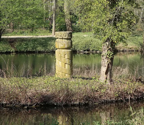 Günter Anlauf, Rousseau Column