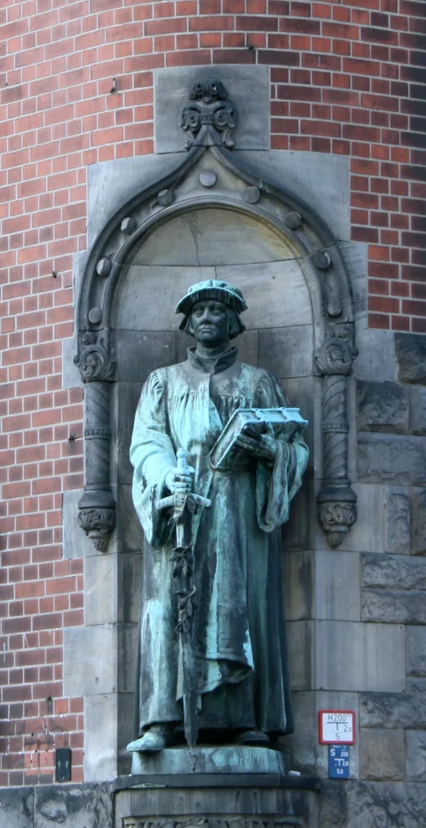 Martin Götze, statue Huldrych Zwingli