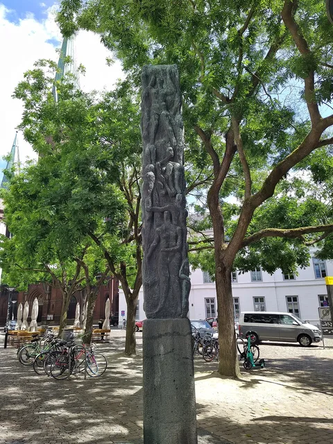 Ludwig Gabriel Schrieber, Column of Humans