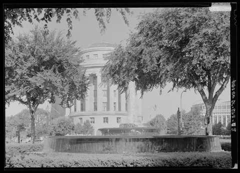 Sidney Waugh, Andrew W. Mellon Memorial Fountain