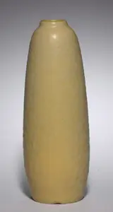 Artus Van Briggle, Vase