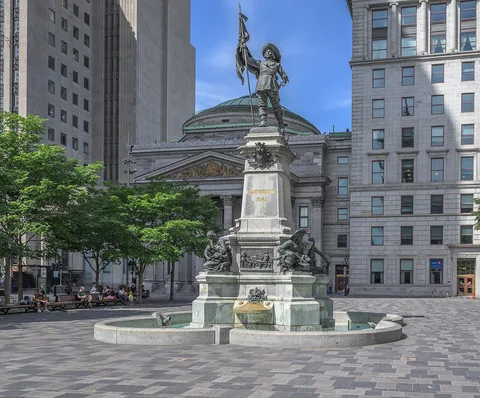 Louis-Philippe Hébert, Maisonneuve Monument