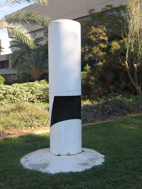 Michael Gross, To the Victims of the Sea
