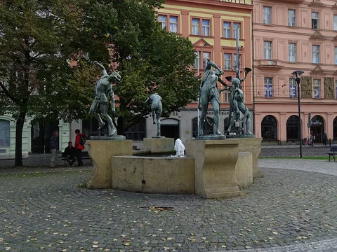 Anna Chromý, Dancing Fountain