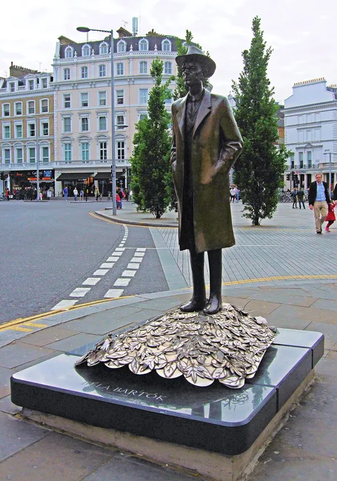 Imre Varga, statue of Béla Bartók