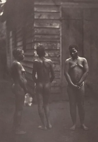 Désiré Charnay, Trois Femmes Malgaches (Plate 30)