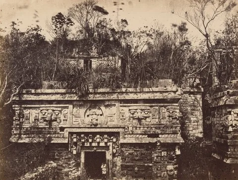 Désiré Charnay, Palais des Nonnes, Chichen-Itza: Façade principale (Palace of the Nuns, Chichen-Itza: Main Facade)