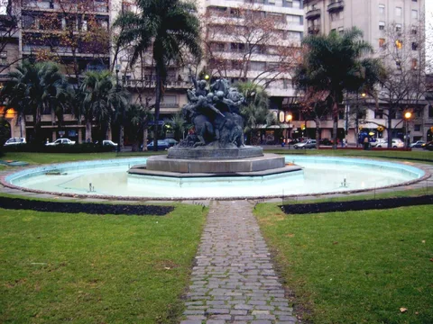 José Belloni, fountain in Plaza Fabini