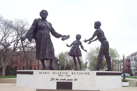 Robert Berks, Mary McLeod Bethune Memorial
