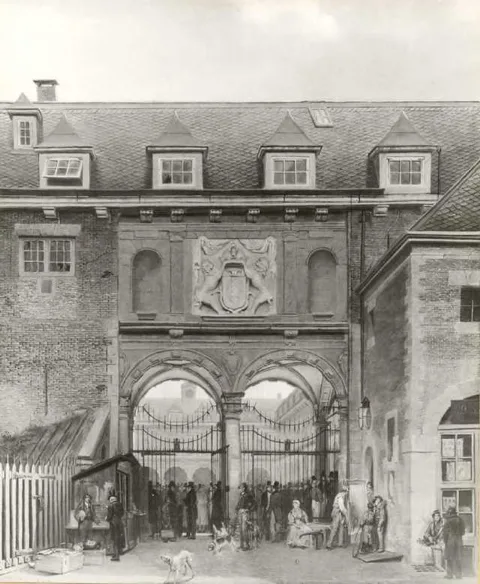 Valentijn Bing, View of the entrance of the commodities exchange in Amsterdam