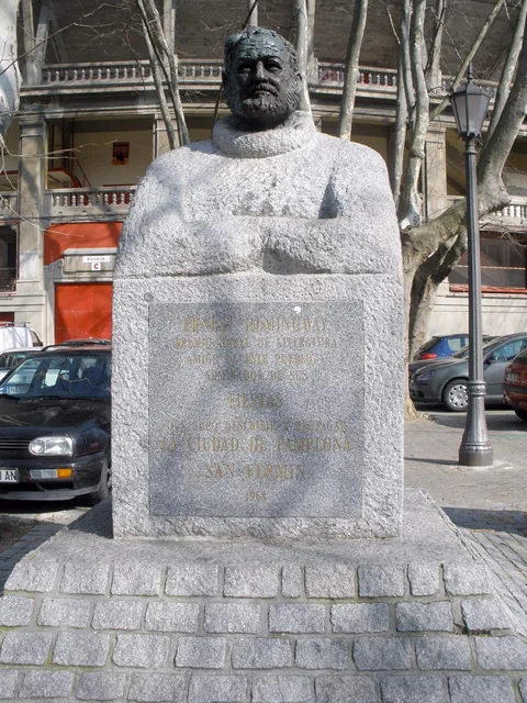 Luis Sanguino, Ernest Hemingway monument (Pamplona)