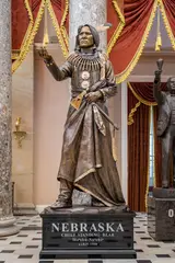 Benjamin Victor, Statue of Standing Bear
