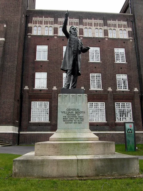 George Edward Wade, Statue of William Booth