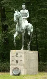 Ernst Gorsemann, Reiterregiment 13 war memorial