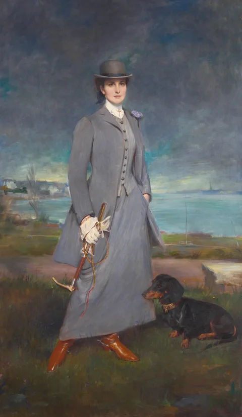 Charles Albert Walhain, Countess de La Mettrie (1875-1943) in equestrian dress