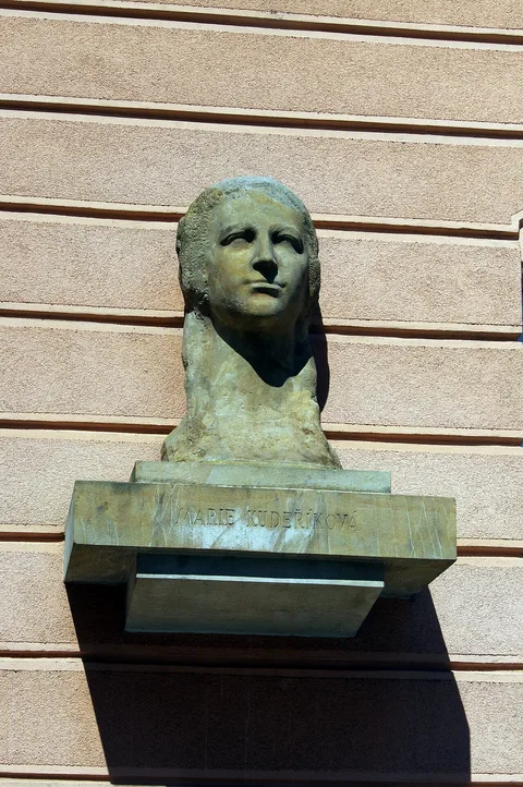 Vojtěch Hořínek, Bust of Marie Kudeříková in Olomouc